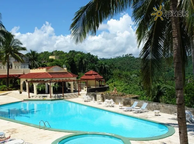Фото отеля El Castillo Hotel 3* Баракоа Куба екстер'єр та басейни