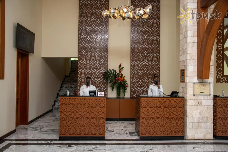 Фото отеля Golden Tulip Zanzibar Airport 4* Zanzibāras pilsēta Tanzānija vestibils un interjers
