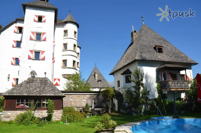 Фото отеля Schloss Münichau Hotel 4* Кицбюэль Австрия экстерьер и бассейны