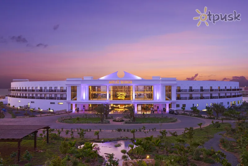 Фото отеля Melia Dunas Beach Resort 5* о. Сал Кабо-Верде экстерьер и бассейны