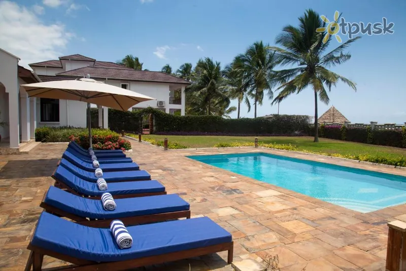 Фото отеля Kena Beach Villas 4* Марумбі Танзанія екстер'єр та басейни