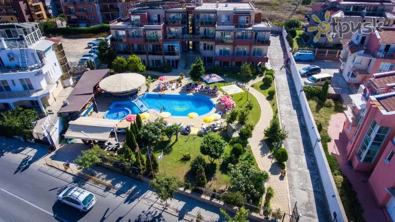 Фото отеля Sunny Hotel 3* Созопіль Болгарія екстер'єр та басейни