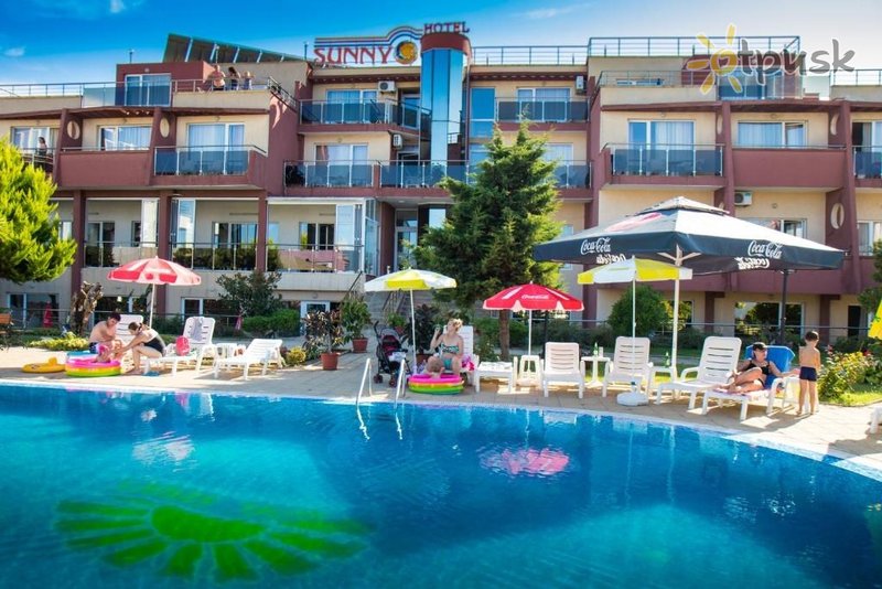 Фото отеля Sunny Hotel 3* Созополь Болгария экстерьер и бассейны