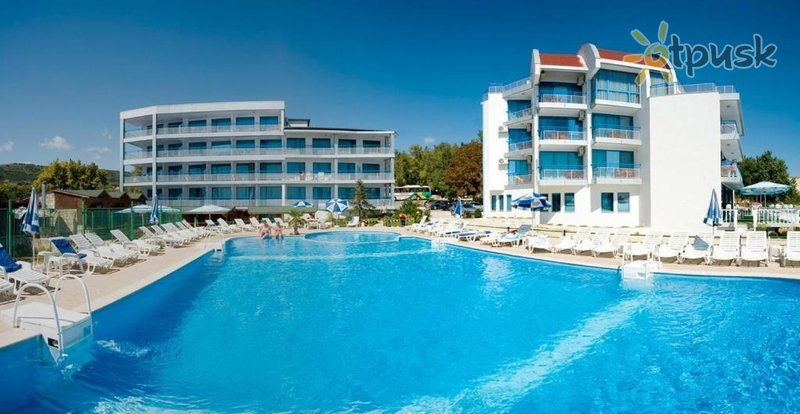 Фото отеля Iceberg Hotel 2* Балчик Болгария экстерьер и бассейны