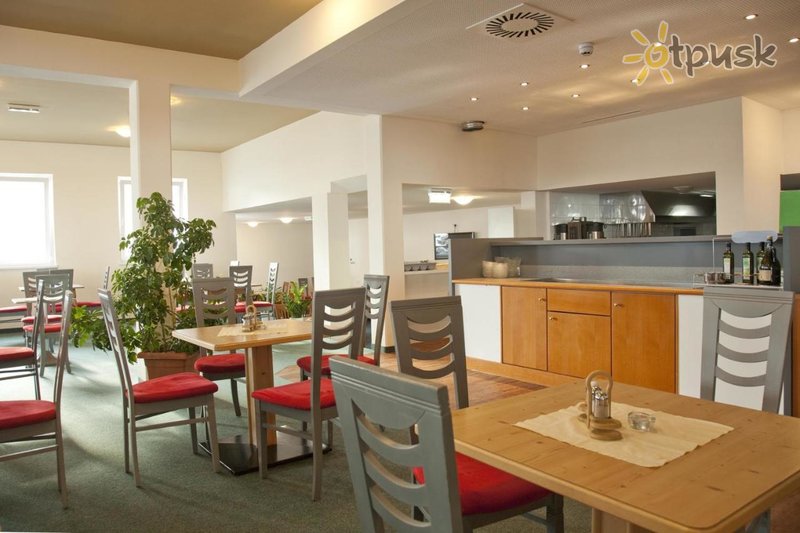 Фото отеля Tia Monte Smart Hotel 3* Инсбрук Австрия бары и рестораны