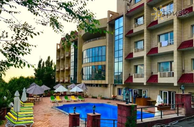 Фото отеля Nork Residence 4* Erevāna Armēnija ārpuse un baseini