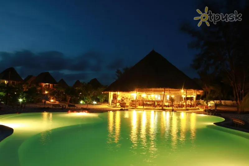 Фото отеля Ujamaa Beach Resort 4* Makunduči Tanzānija ārpuse un baseini