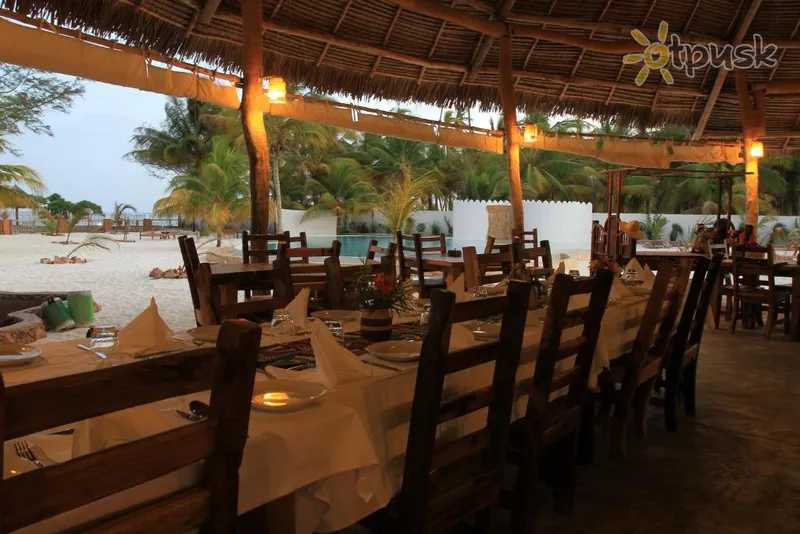 Фото отеля Ujamaa Beach Resort 4* Makunduči Tanzānija bāri un restorāni