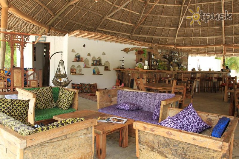 Фото отеля Ujamaa Beach Resort 4* Макундучи Танзания бары и рестораны
