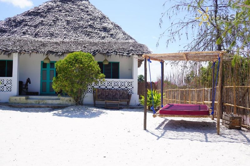 Фото отеля Ananda Beach House 3* Паже Танзания экстерьер и бассейны