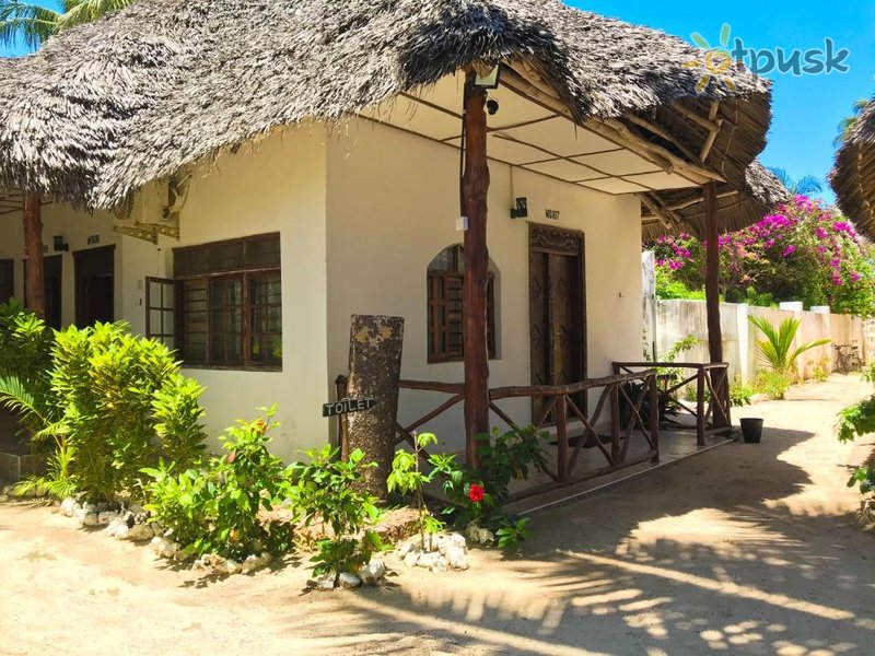 Фото отеля Jambiani White Sands Zanzibar 3* Джамбиани Танзания экстерьер и бассейны