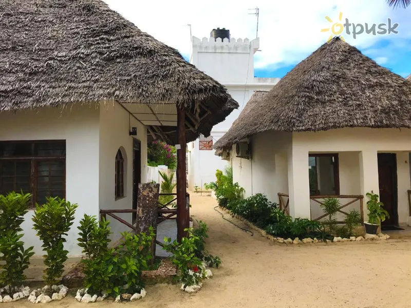 Фото отеля Jambiani White Sands Zanzibar 3* Джамбиани Танзания экстерьер и бассейны