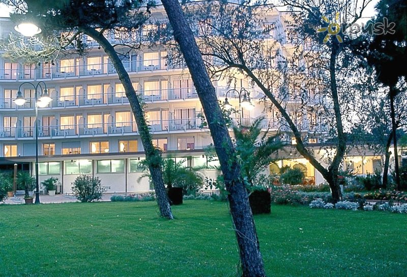 Фото отеля Bellevue Beach Hotel 4* Равенна Италия экстерьер и бассейны