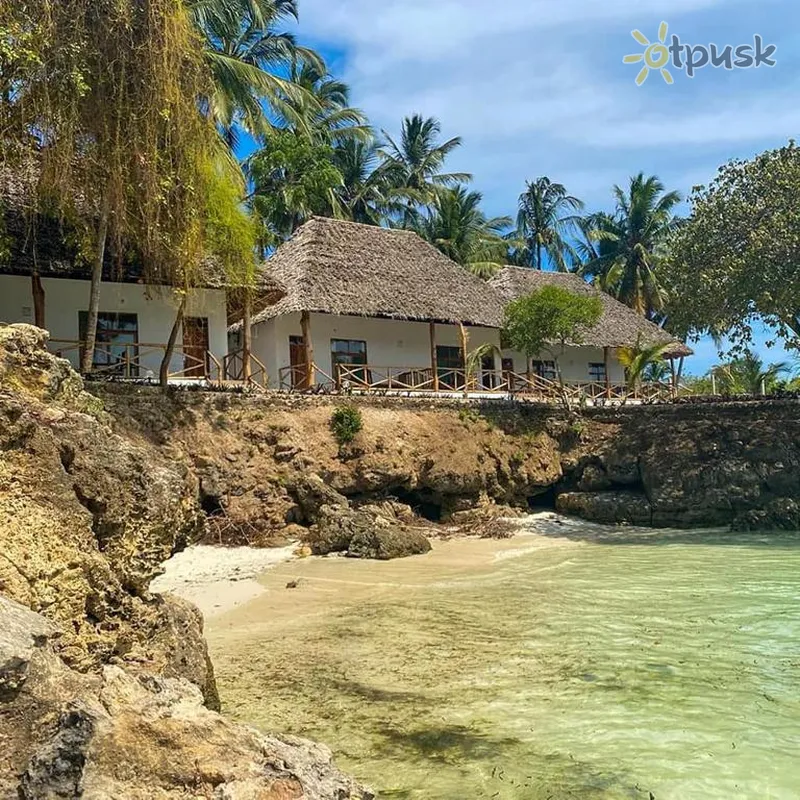 Фото отеля Bella Vista Resort Zanzibar 3* Кизимказі Танзанія екстер'єр та басейни