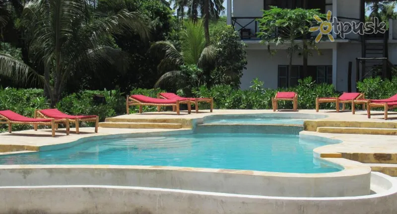 Фото отеля Panga Chumvi Beach Resort 3* Матемві Танзанія екстер'єр та басейни