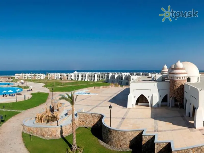 Фото отеля Gorgonia Beach Resort 5* Марса Алам Єгипет екстер'єр та басейни