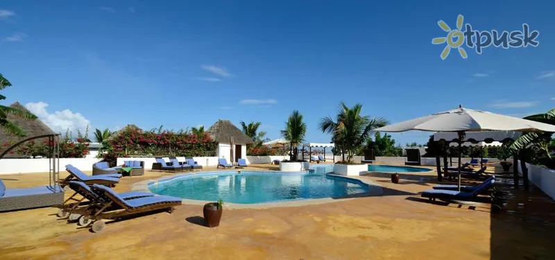 Фото отеля Kendwa Beach Resort & Spa 4* Kendwa Tanzanija išorė ir baseinai