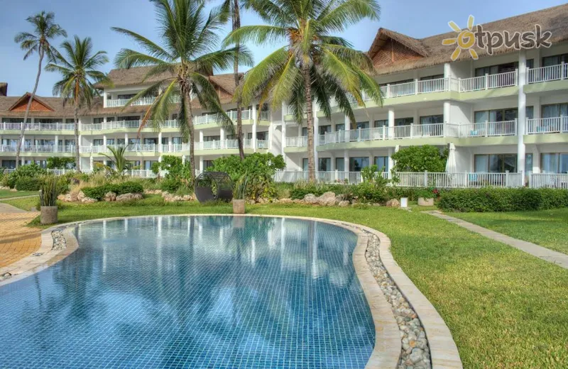 Фото отеля Hemingways Watamu 5* Малінді Кенія екстер'єр та басейни