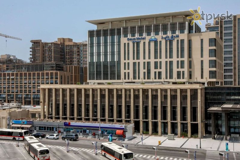 Фото отеля Days By Wyndham Dubai Deira Hotel 3* Дубай ОАЭ экстерьер и бассейны