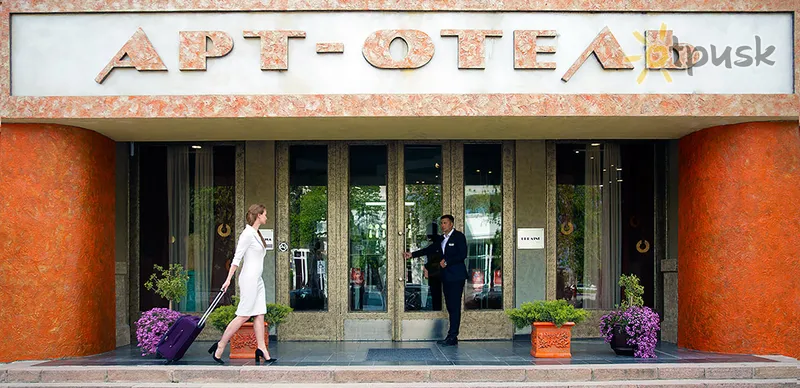 Фото отеля Арт-готель Україна 3* Севастополь Крим екстер'єр та басейни