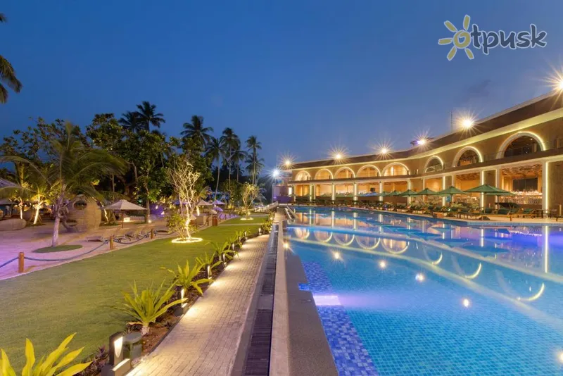 Фото отеля Araliya Beach Resort & Spa Unawatuna 5* Унаватуна Шри-Ланка экстерьер и бассейны