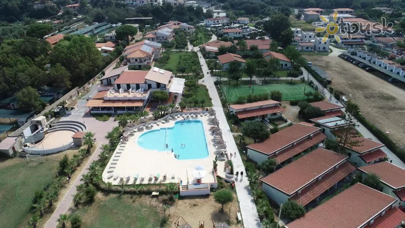 Фото отеля Villaggio Borgo Marino Albatros 3* Калабрія Італія екстер'єр та басейни