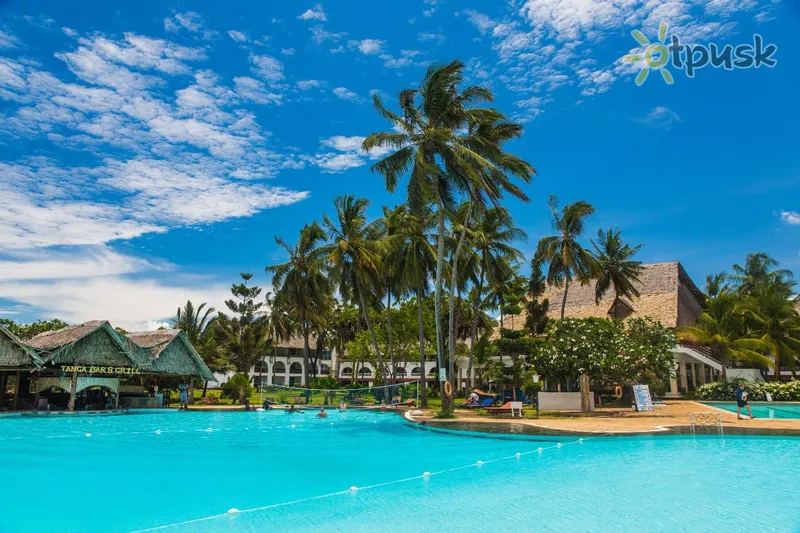 Фото отеля The Reef Hotel Mombasa 3* Mombasa Kenija ārpuse un baseini