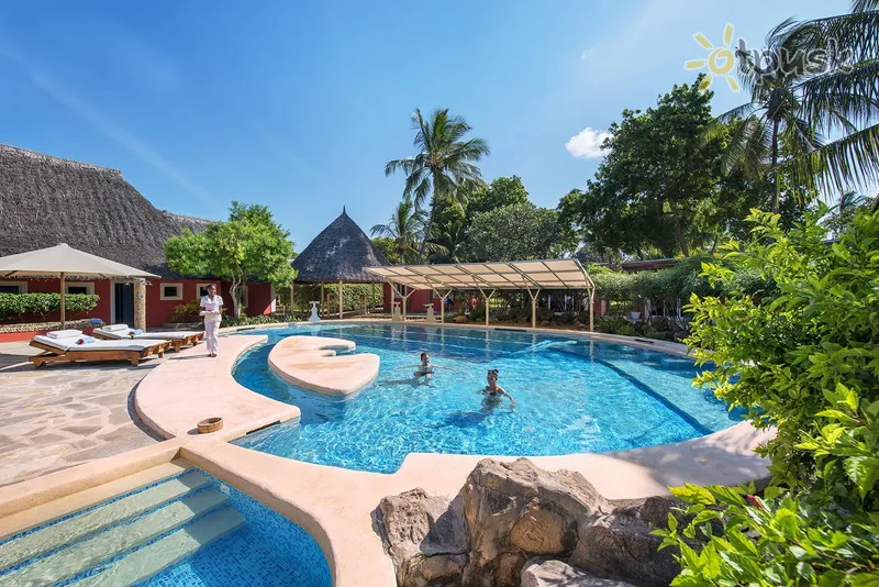 Фото отеля Sandies Tropical Village 4* Малінді Кенія екстер'єр та басейни