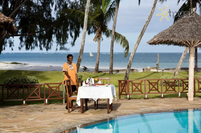 Фото отеля Neptune Paradise Resort & Spa 4* Mombasa Kenija ārpuse un baseini