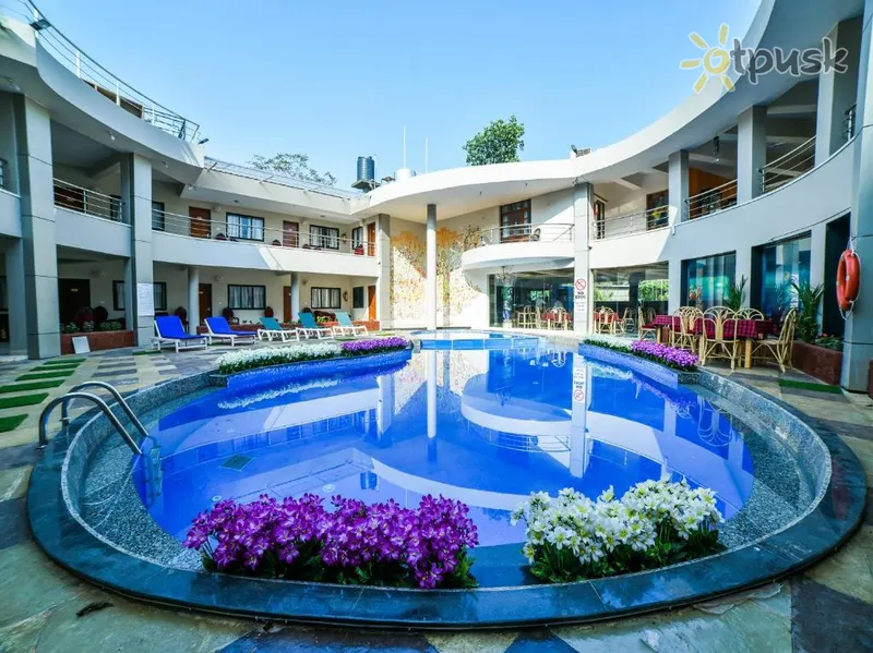 Фото отеля The Center Court 3* Південний Гоа Індія екстер'єр та басейни