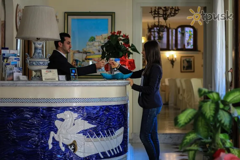 Фото отеля Santa Lucia Hotel 4* Амальфитанское Побережье Италия лобби и интерьер