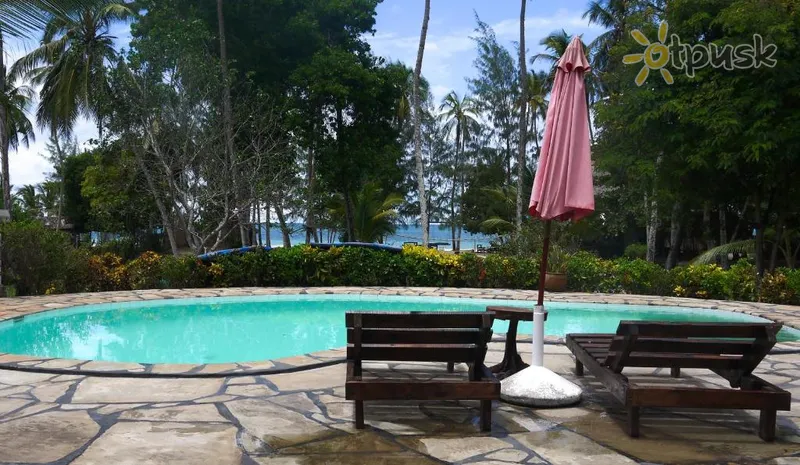 Фото отеля Soul Breeze Beach Resort 3* Mombasa Kenija ārpuse un baseini