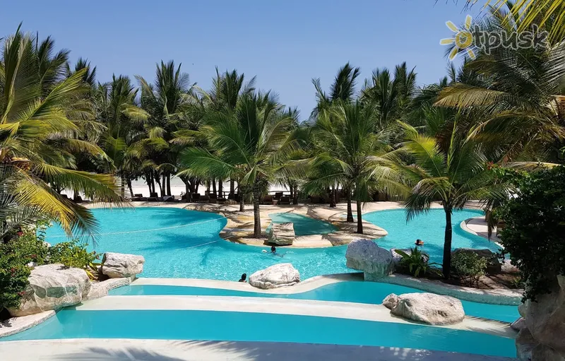 Фото отеля Swahili Beach Resort 5* Момбаса Кенія екстер'єр та басейни