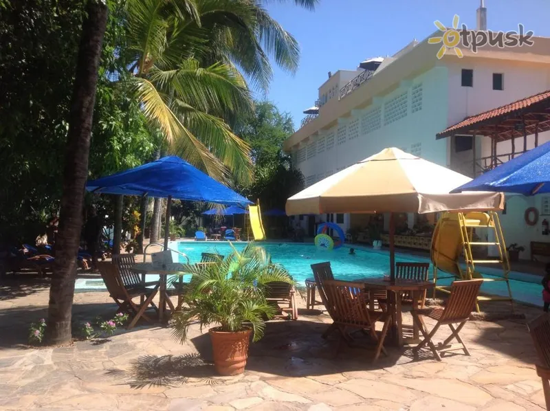 Фото отеля Kahama 3* Mombasa Kenija ārpuse un baseini