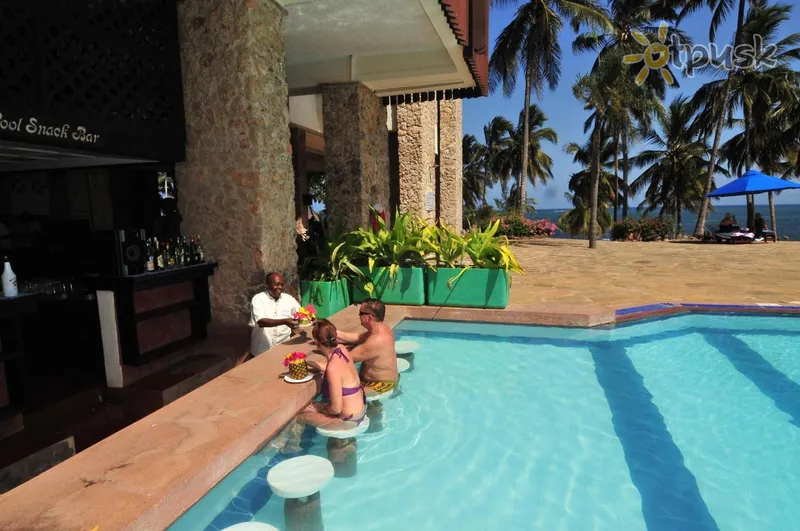 Фото отеля Mombasa Continental Beach Resort 4* Mombasa Kenija barai ir restoranai