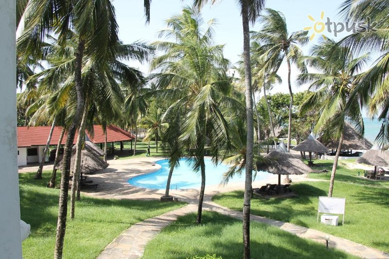 Фото отеля Nyali Sun Africa Beach Hotel & Spa 4* Момбаса Кения экстерьер и бассейны