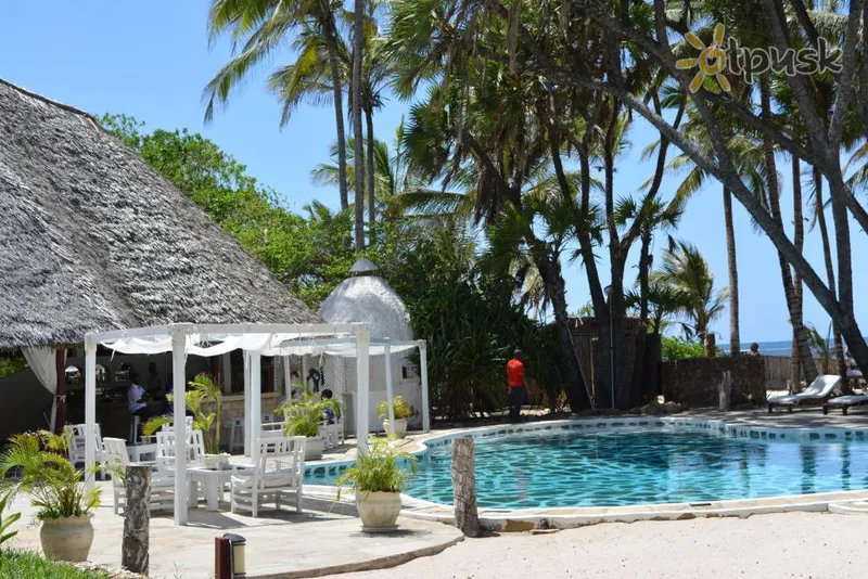 Фото отеля Kilili Baharini Resort & Spa 5* Малинди Кения экстерьер и бассейны