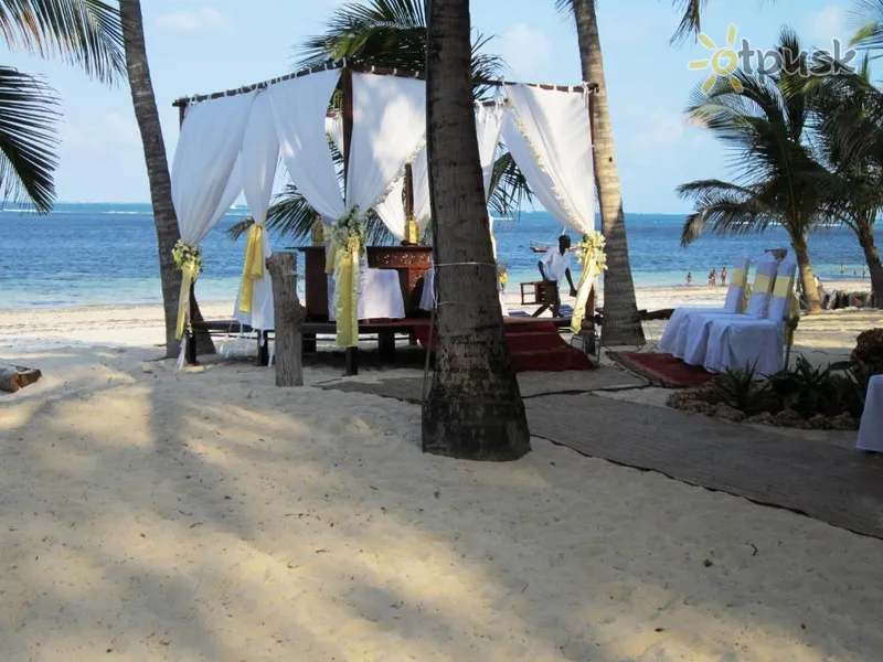 Фото отеля Kilili Baharini Resort & Spa 5* Малінді Кенія пляж