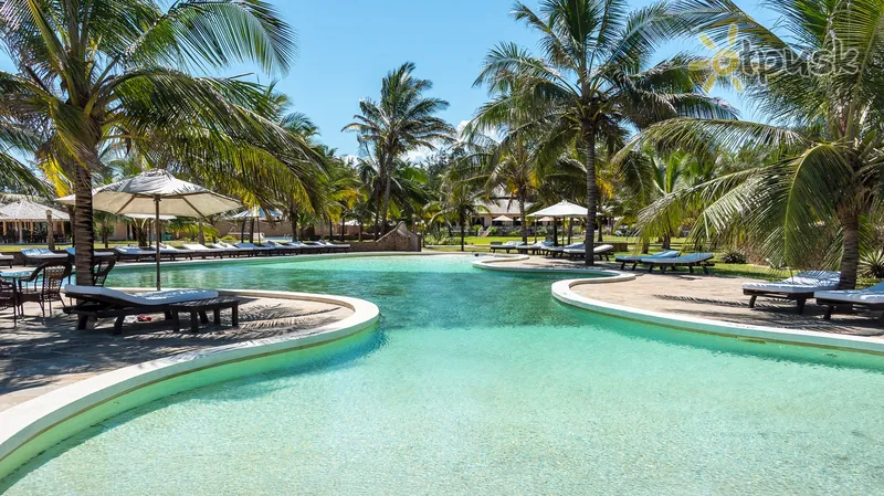 Фото отеля Ocean Beach Resort & Spa 5* Malindi Kenija išorė ir baseinai