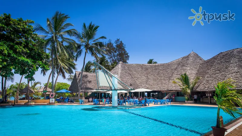 Фото отеля Turtle Bay Beach Club 3* Малінді Кенія екстер'єр та басейни