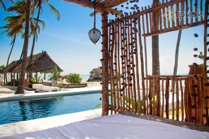 Фото отеля Upendo Beach Zanzibar 4* Мичамви Танзания экстерьер и бассейны