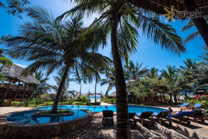 Фото отеля Villa Dida Resort 4* Пвани Мчангани Танзания экстерьер и бассейны