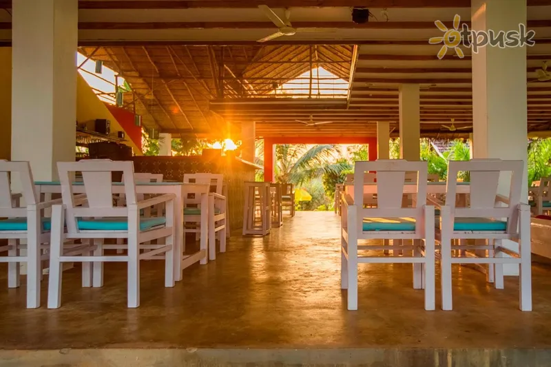 Фото отеля Aquatica Resort and Spa 3* Šiaurės Goa Indija barai ir restoranai