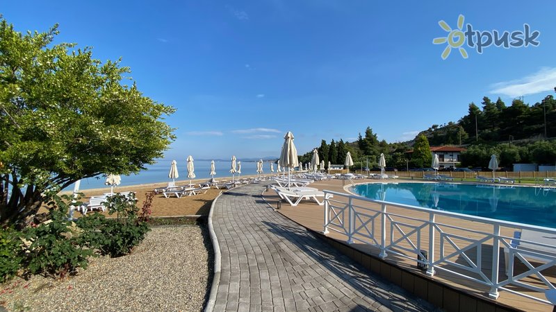 Фото отеля Acrotel Lily Ann Boutique Hotel 3* Halkidiki — Sitonija Grieķija ārpuse un baseini