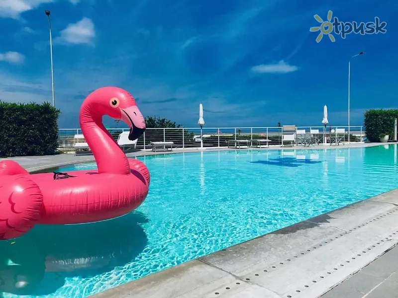 Фото отеля Baia Flaminia Hotel 4* Pesaro Italija išorė ir baseinai