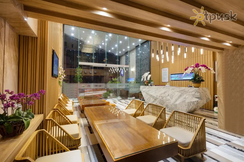 Фото отеля Diamond Nhatrang Hotel 3* Нячанг В'єтнам бари та ресторани