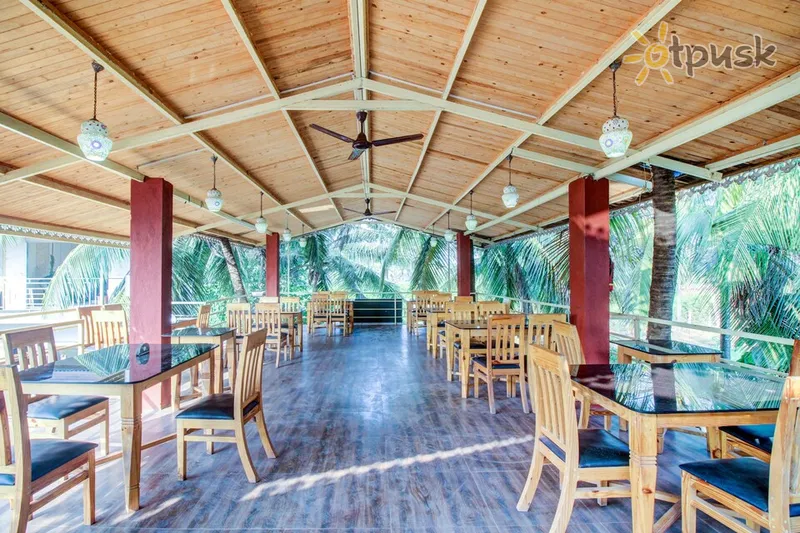 Фото отеля Sea Shell Beach Cottages & Suites 3* Північний Гоа Індія бари та ресторани