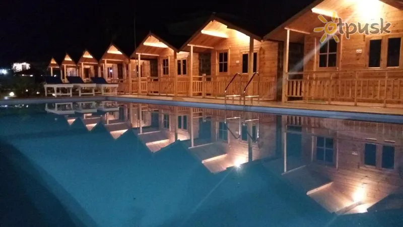 Фото отеля TP Beach Resort 3* Північний Гоа Індія екстер'єр та басейни