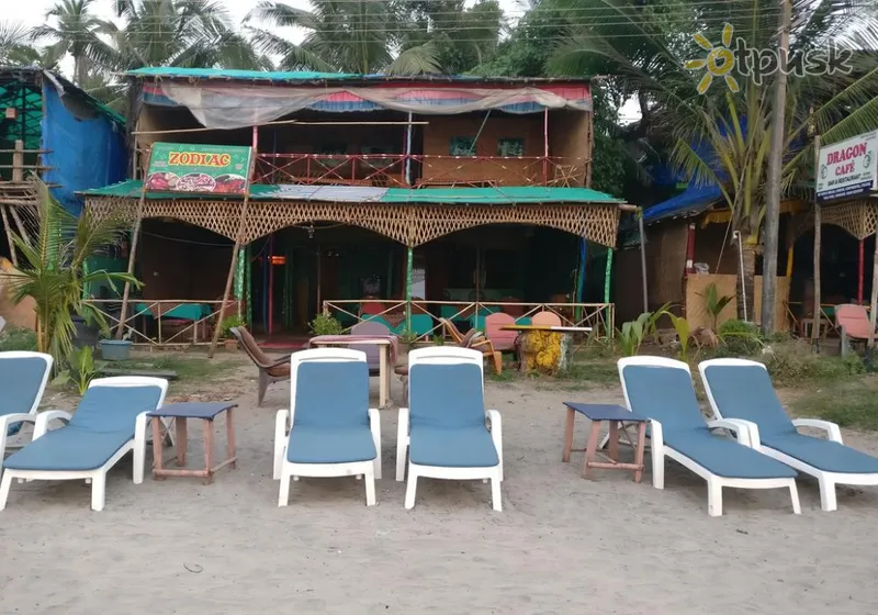 Фото отеля Dragon Beach Stay 1* Šiaurės Goa Indija išorė ir baseinai