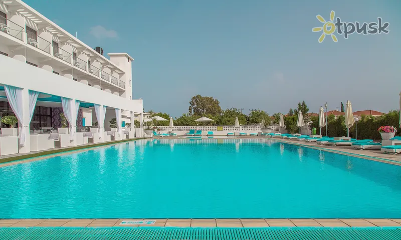 Фото отеля Sveltos Hotel 3* Larnaka Kipras išorė ir baseinai